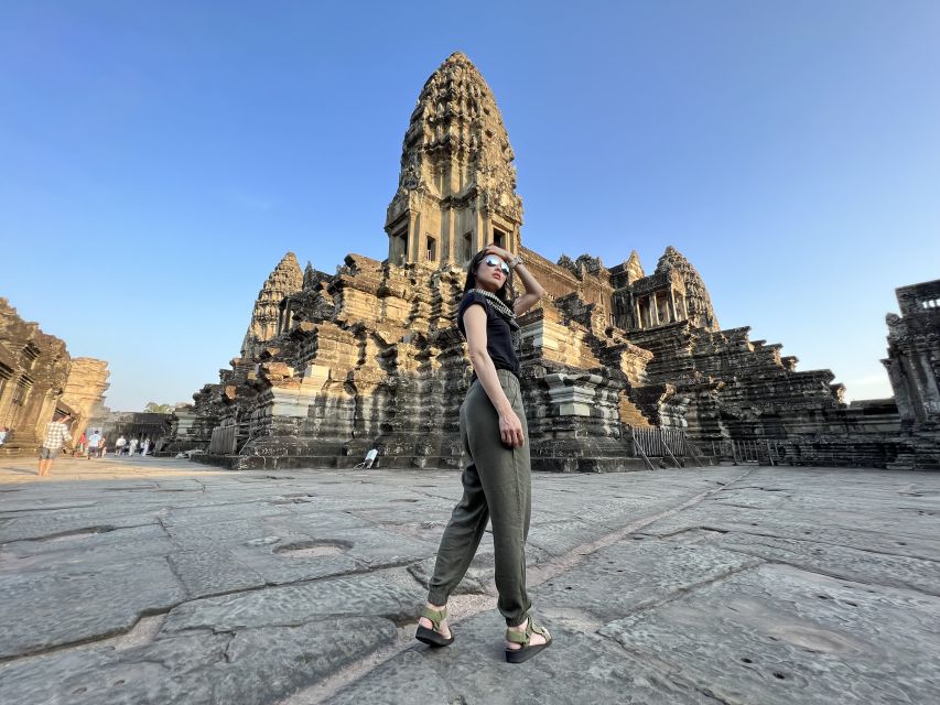 Siem Reap: Angkor Wat Small-Group Sunrise Tour & Breakfast - Bayon, where faces watch from the stone