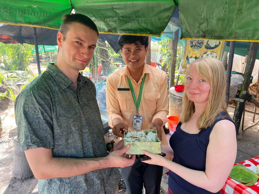 Siem Reap: Angkor Wat Sunrise Small Group tour and Breakfast - Angkor Thom through the South Gate