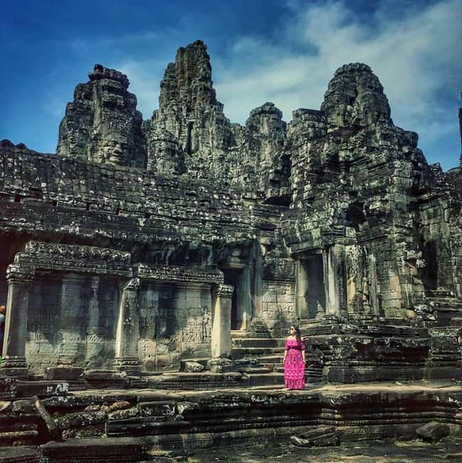 Siem Reap: Angkor Wat Sunrise Tour with Spanish Guide - Why the sunrise start is worth the alarm