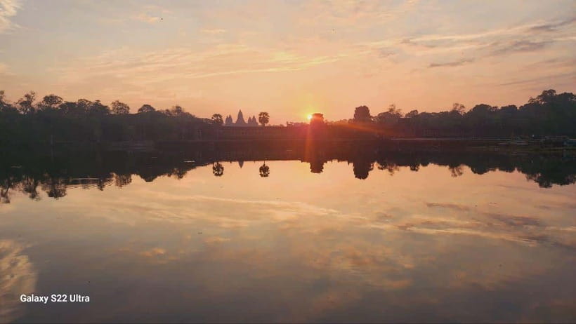 Siem Reap: Angkor Wat Sunrise Tour with Spanish Guide - Why the two-day option makes better sense for many people