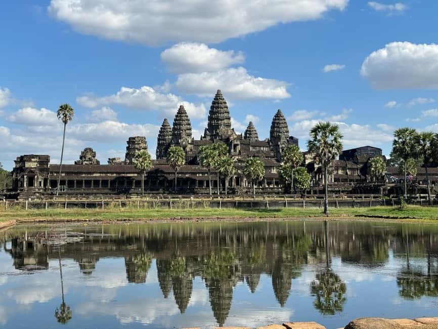 Siem Reap: Angkor Wat Tour with French-Speaking Guide - Lunch near the temples