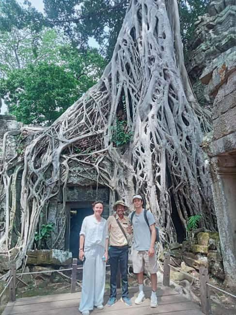 Siem Reap: Angkor Wat Tour with French-Speaking Guide - Tuk-tuk, van, or car: what the transport means
