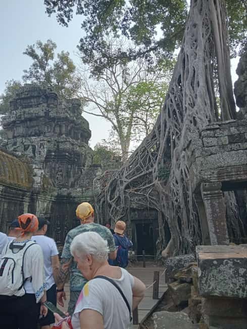 Siem Reap: Angkor Wat Tour with Italian-Speaking Guide - The second day adds quieter temples and Banteay Srei