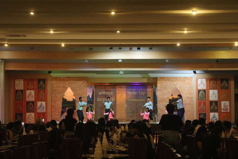 Siem Reap: Apsara Dance Show & Dinner with Tuk-Tuk Transfers - Should you book the Apsara dance and dinner?