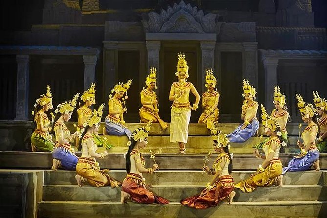 Siem Reap: Apsara Dance Show & Dinner with Tuk-Tuk Transfers - What you will find at the Khmer buffet