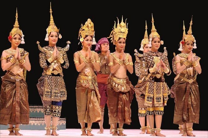 Siem Reap: Apsara Dance Show & Dinner with Tuk-Tuk Transfers - The 7:00 PM tuk-tuk pickup