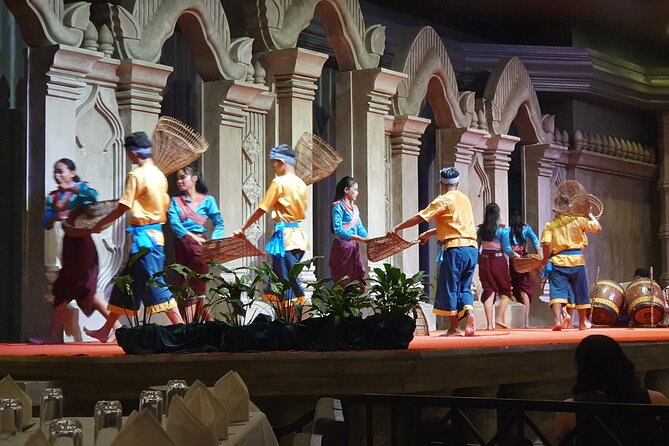 Siem Reap Apsara Dinner show & Hotel Pick up - A large hall, not a small cultural salon