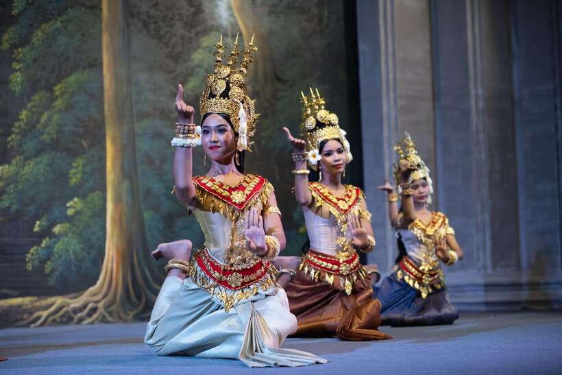Siem Reap: Apsara Show Including Dinner & Hotel Pickup - Arriving at Amazon Angkor