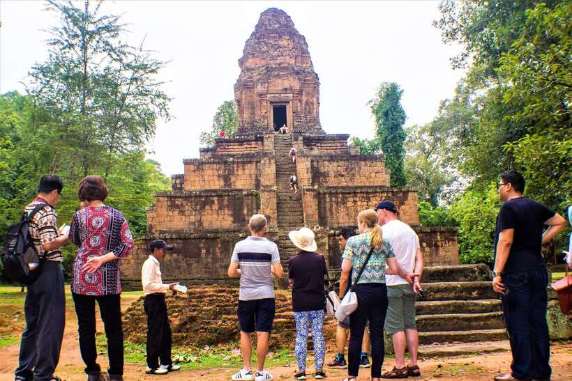 Siem Reap: Banteay Srei and Grand Circuit Heritage Tour - Neak Pean: a small temple shaped by water