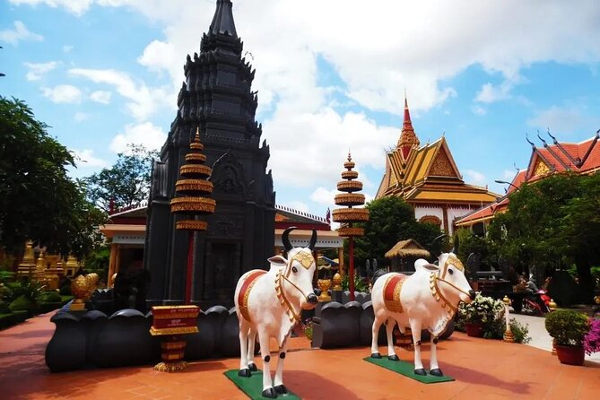 Siem Reap City Walking Tour - Pub Street in daylight