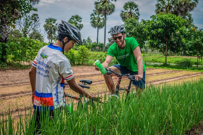 Siem Reap Countryside Guided Tour by Bike and E-Bike Private Tour - Svay Romiet Pagoda and the quiet lanes