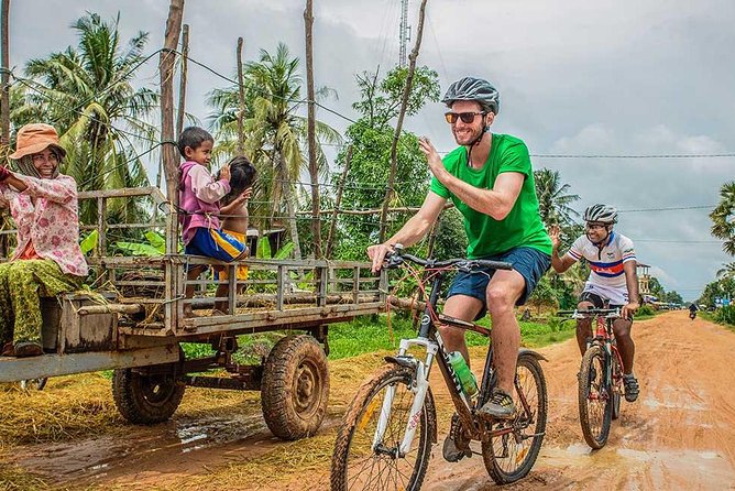 Siem Reap Countryside Guided Tour by Bike and E-Bike Private Tour - From Angkor’s edge to unpaved village lanes