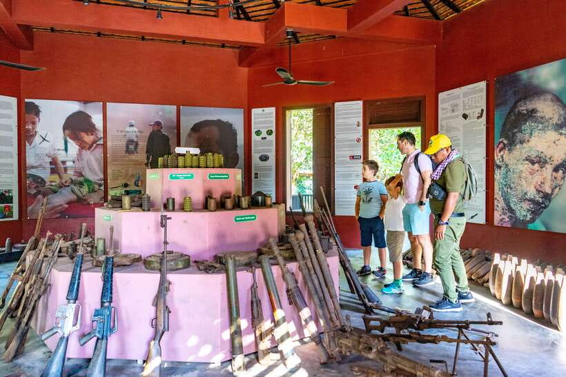 Siem Reap: Countryside Jeep Tour / SUV Car Available - The winery, food tasting, and West Baray