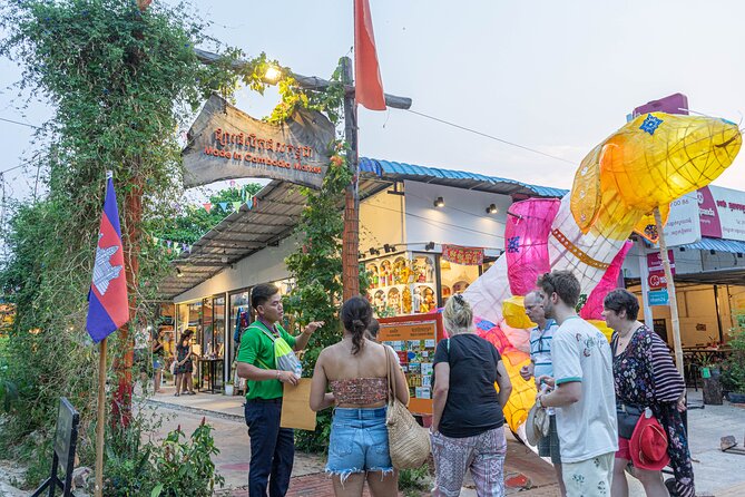 Siem Reap Evening Food Tour - Inclusive 5 stops Local Tastings - Street 60 after dark