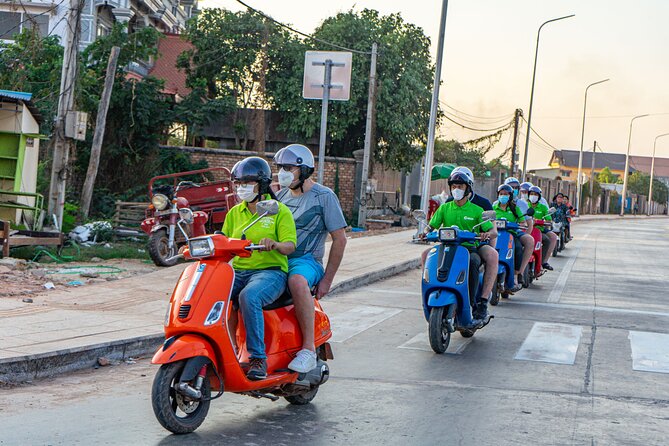 Siem Reap Evening Foodie Vespa Tour / Tuk Tuk Available - What the $40.50 price really covers