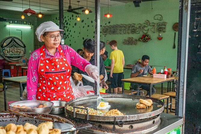 Siem Reap: Evening Foodie Vespa Tour / Tuk Tuk Available - Hotel pickup and the first Vespa ride