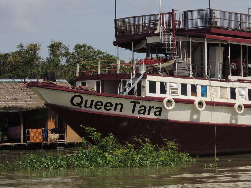 Siem Reap: Floating Village Half-Day Tour - The lotus farm stop near Phnom Krom