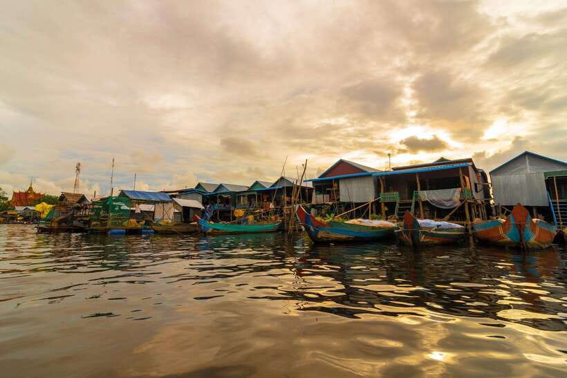 Siem Reap Floating Village Tour, Kompong Phluk Tour - The one-hour road from Siem Reap