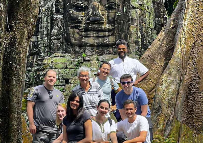 Siem Reap: Full-Day Angkor Wat Guided Tour with Sunset - The guides make the stones readable