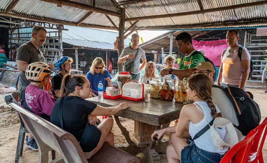 Siem Reap: Guided Countryside Bike Tour - Temples and lotus farms add a slower rhythm