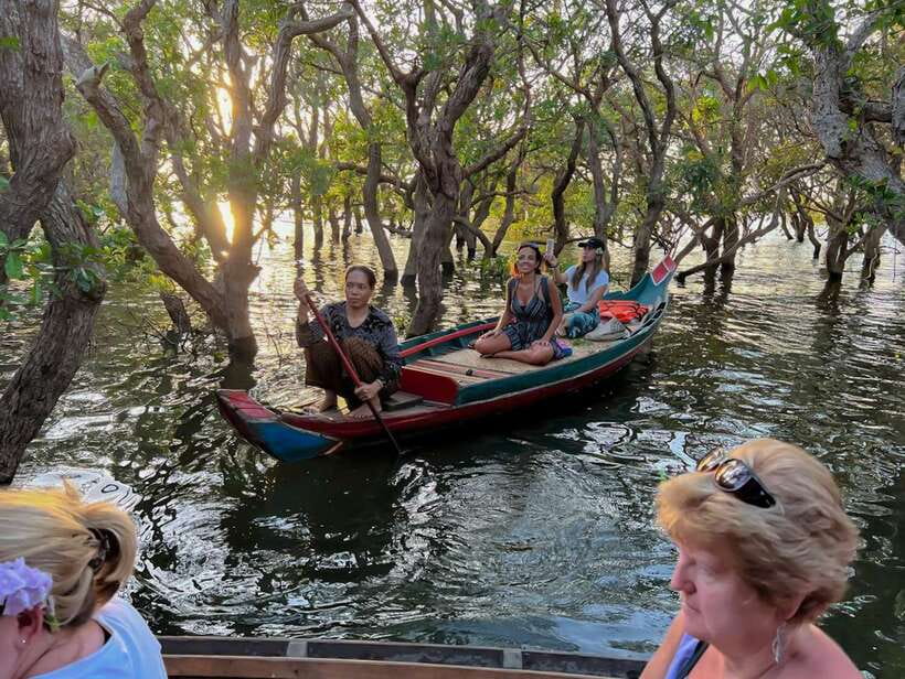 Siem Reap: Kampong Phluk Floating Village Tour with Boat - Who will enjoy this outing most