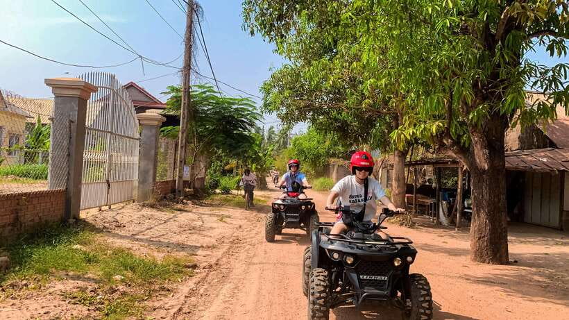 Siem Reap: Khmer Village and Fish Farm ATV Tour - The fish farm stop
