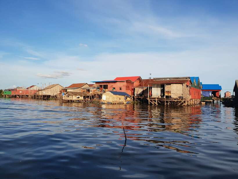 Siem Reap: Kompong Khleang Floating Village Guided Tour - A village market and everyday lake life