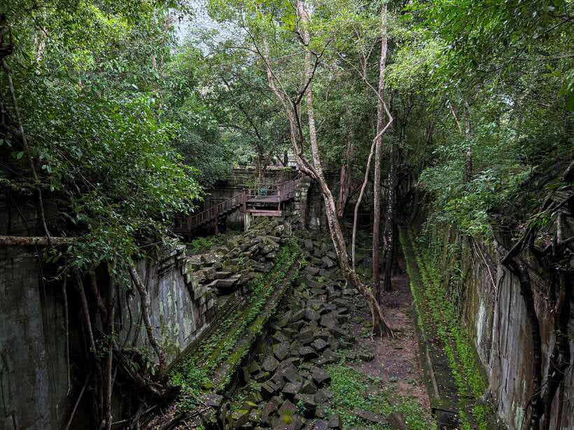 Siem Reap: Kulen Mountain, Beng Mealea and Tonle Sap Tour - Small details that make the day easier