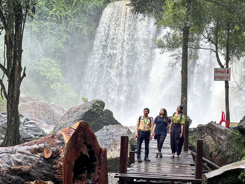 Siem Reap: Kulen Mountain, Beng Mealea, and Tonle Sap Tour - A rural start at Preah Dak and the palm sugar village