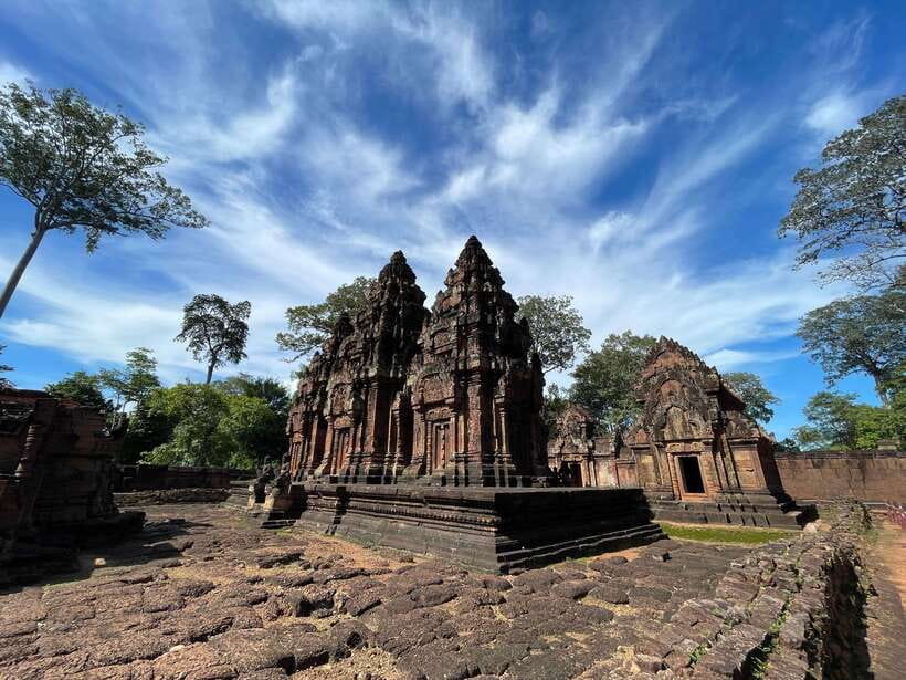 Siem Reap: Kulen Waterfall and Banteay Srei Exploration - Kulen’s two waterfalls and the swimming decision