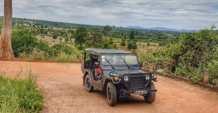 Siem Reap: Magical Kulen Mountain by Cambodiajeep - A quiet pagoda above Phnom Kulen