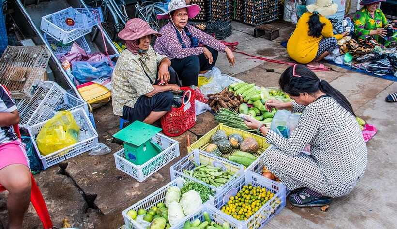 Siem Reap: Morning Cooking Class & Market Tour - Three Khmer dishes from market to table