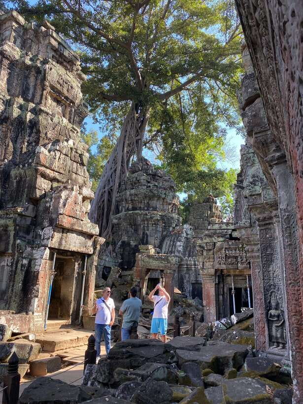 Siem Reap: Personalized Angkor Wat Sunrise/Set by TukTuk/Car - The guide makes the biggest difference