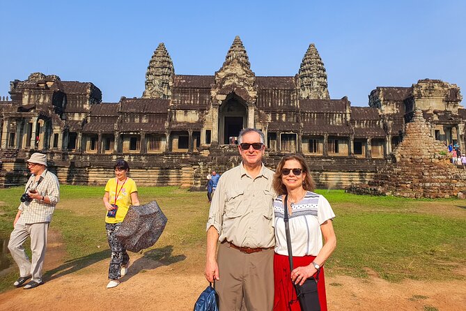 Siem Reap: Private Angkor Wat Sunrise & Tour Around Angkor Park - Angkor Thom: a city rather than one temple