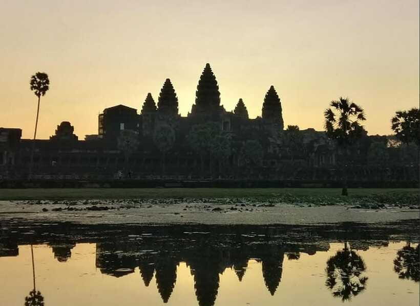 Siem Reap Private Car Charter with English Speaking Driver - Kulen Mountain, Banteay Srei, and Kbal Spean