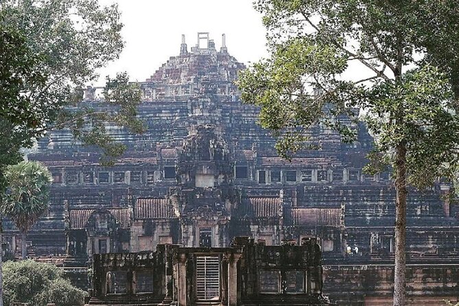 Siem Reap Private Full Day Angkor Wat Tour with Sunset or Sunrise - Lunch near Srah Srang, then the main event