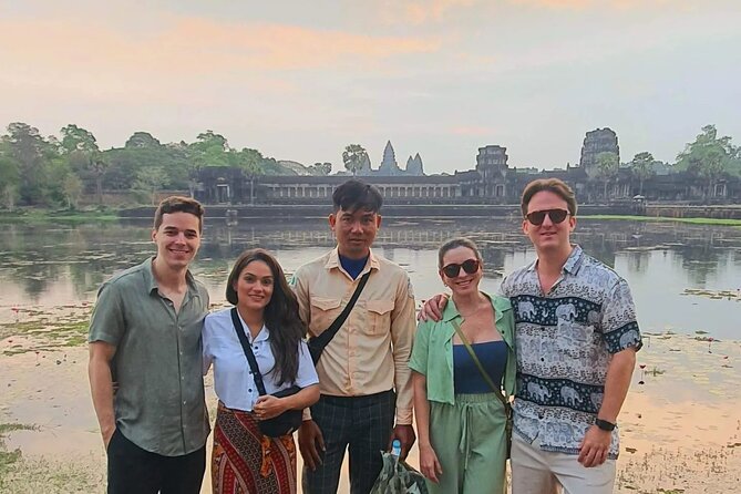 Siem Reap Shared Full-Day Guided Tour of Angkor Temples - Bayon’s smiling faces and Baphuon’s steep form