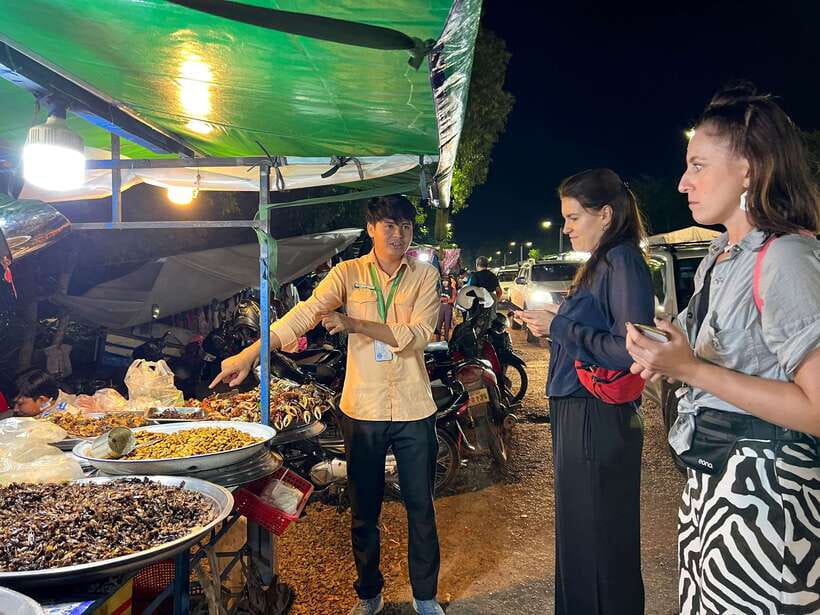 Siem Reap: Street Food Experience by Tuk-Tuk - Phum Num Banh Chok and the taste of Khmer curry
