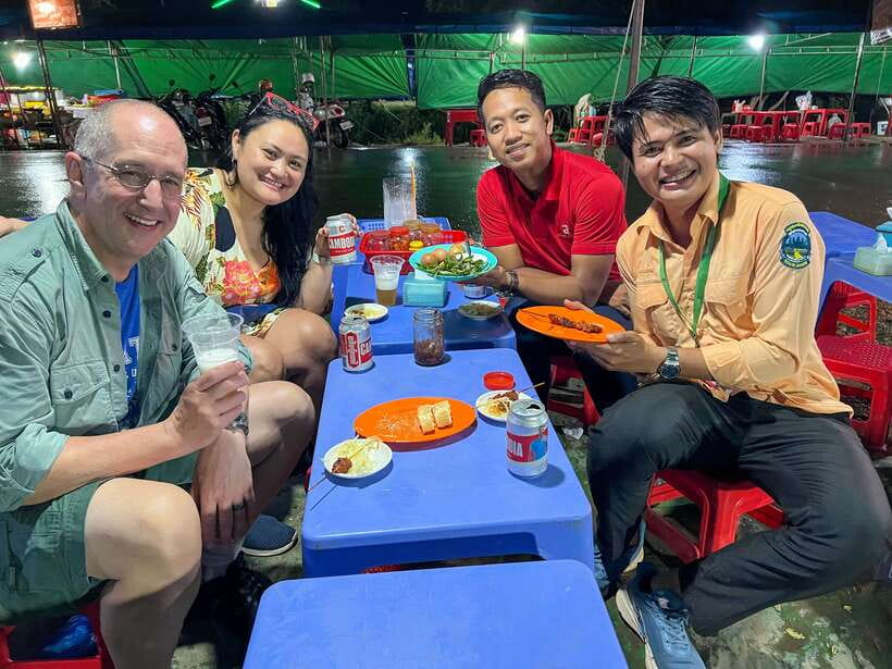Siem Reap: Street Food Experience by Tuk-Tuk - The guides make the difference