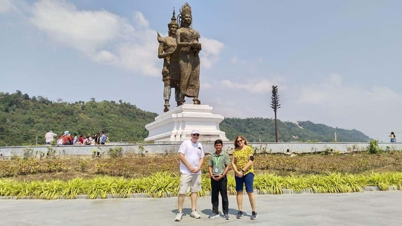 Sihanoukville: Group Shore Excursion from Cruise Port - Wat Krom, a calm temple with Gulf views