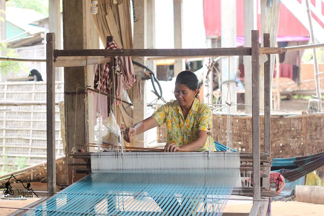 Silk Island & countryside of Phnom Penh by Tuk Tuk - Phsar Areyksat market and the first village walk
