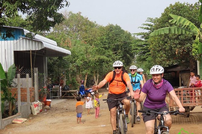 Silk Island Cycling Adventure & lunch with locals - Wat Krapum Pech and Cambodian religious life