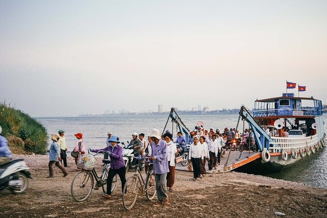 Silk Island Private Half-Day Tour from Phnom Penh - Watching silk move from worm to loom