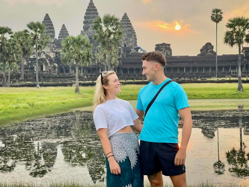 Small-Group Full Day Angkor wat Guide tour with Sun set - What the $14 price really covers