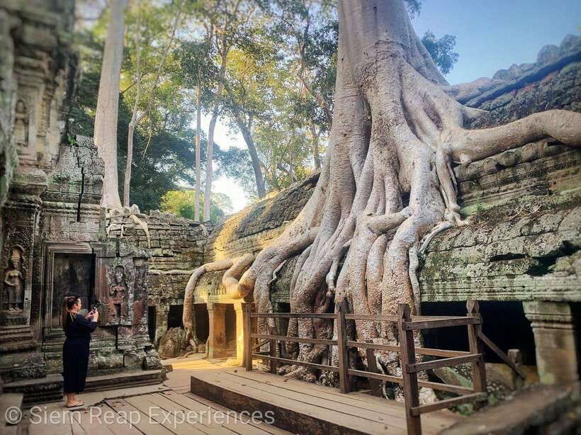 Small-Group Full Day Angkor wat Guide tour with Sun set - Starting in Siem Reap and reaching Angkor Wat