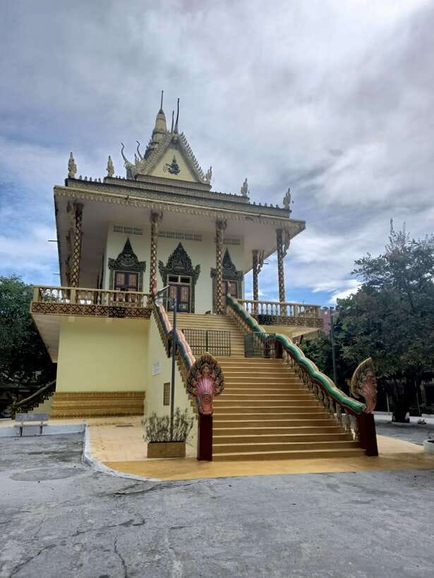 Small Group Sihanoukville Exploration from Cruise Port - The final scenic break and beach option