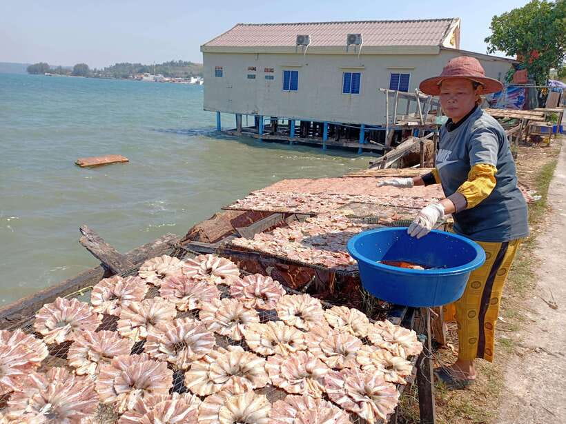 Small Group Sihanoukville Exploration from Cruise Port - Starting at Independence Monument or the cruise pier