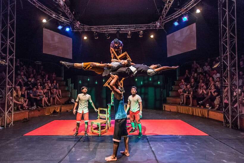 Street Food Tour and Phare Circus with Tuk-Tuk Transfers - Key points at a glance