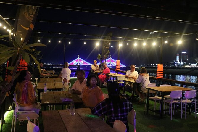 Sunset Cruise-Unlimited Beers-Sodas-BBQ buffet-Fruit platter - What the 1 hour 30 minute sunset cruise is like