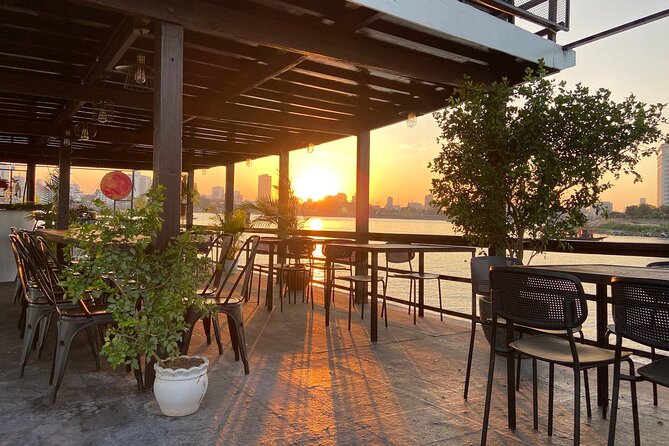 Sunset Cruise with free flow beer, soft drinks & fruit platter - The Silk Island question